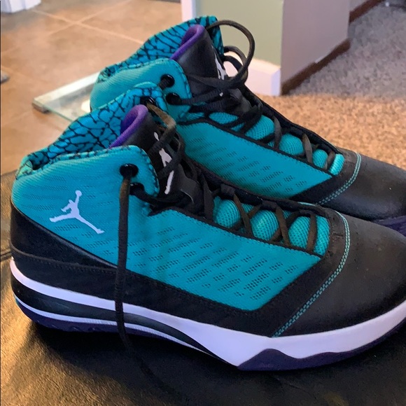 high top jordans kids